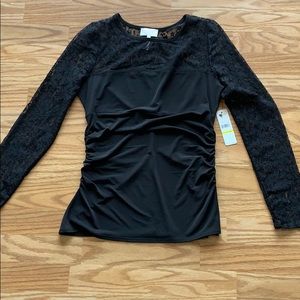 NWT! Laundry black lace top sz M